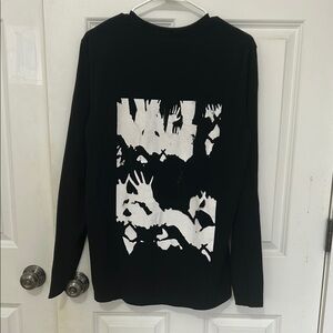 The Wknd XO To the Skylawn Black Long Sleeve Shirt Size Medium crewneck